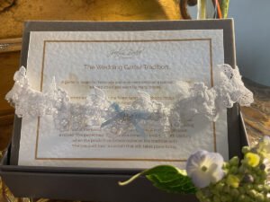 The Pure White Guipure Lace Garter