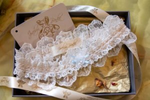 The Tiered English Lace Garter